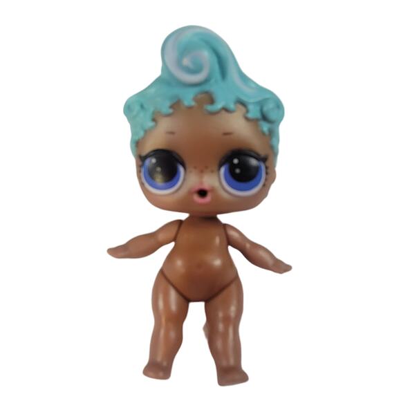 Lot of 5 LOL Surprise Dolls with Accessories Hair, Heads, Chair - Picture 4 of 16